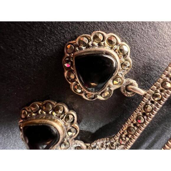 Vintage black onyx hearts and marcasite sterling silver pin brooch - Picture 8 of 11